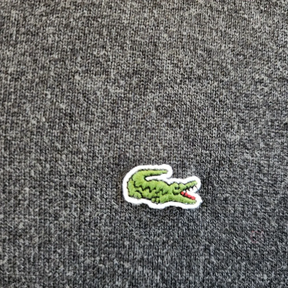 Lacoste Mens V-Neck Sweater Charcoal Gray Cotton Size 6 XL F5178 Crocodile Logo - Picture 2 of 8